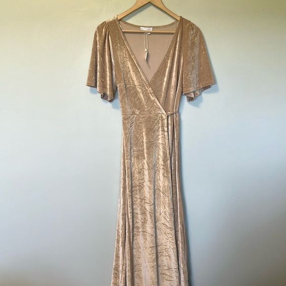 NWT Baltic Born Meghan Champagne Tan Wrap Velvet Maxi Dress - Picture 2 of 4
